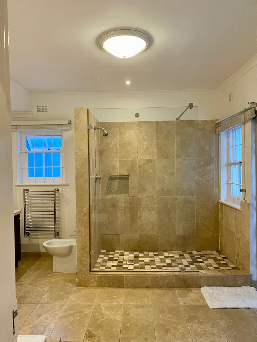 5 Bedroom Property for Sale in Constantia Western Cape